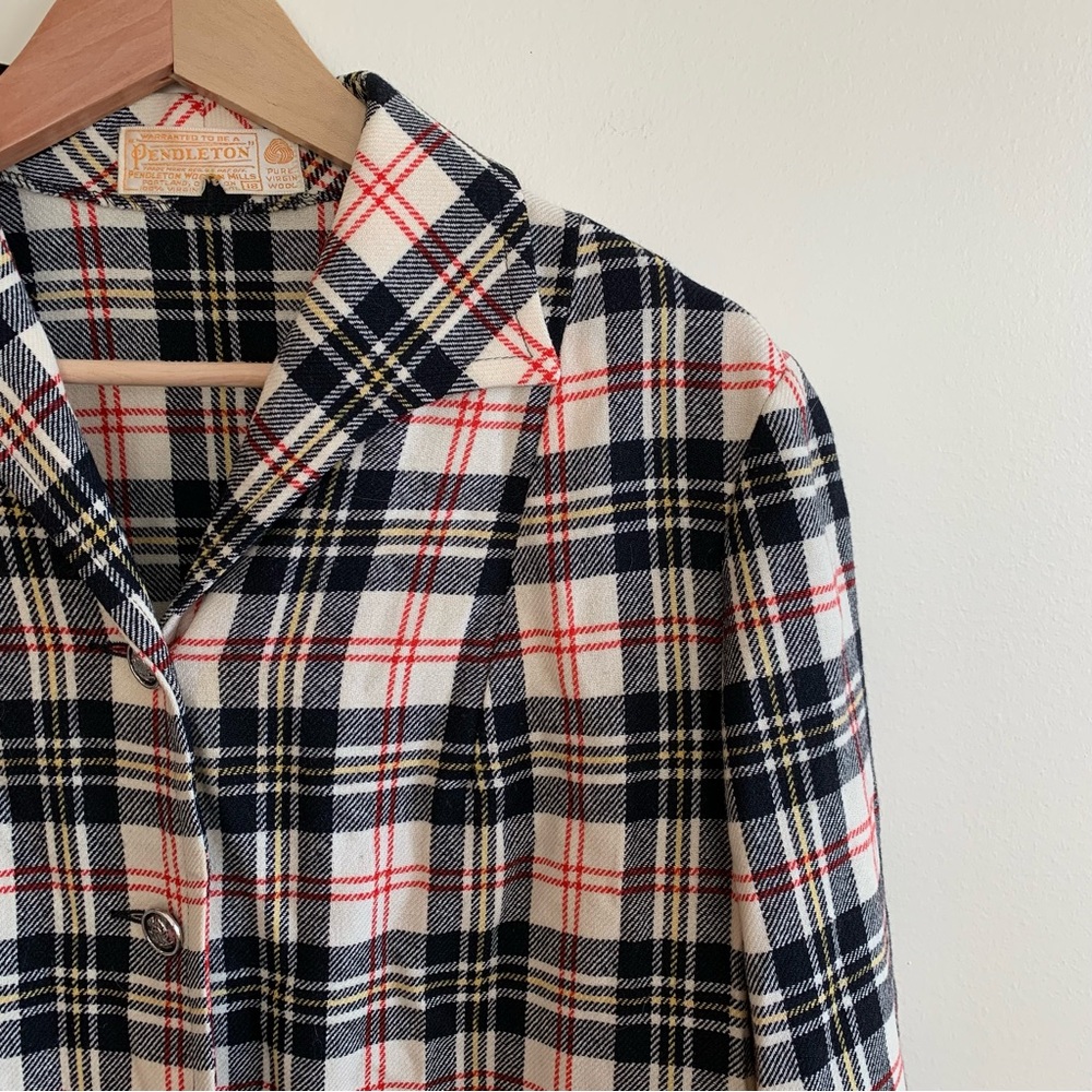 Vintage Pendleton Disney Frontierland
Women's Plaid Jacket Disneyland